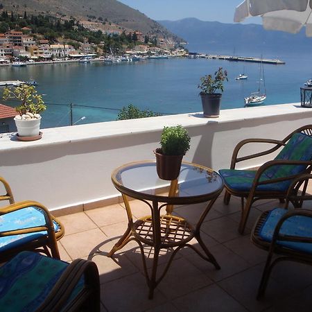 Santafemia Apartment Agia Efimia Стая снимка