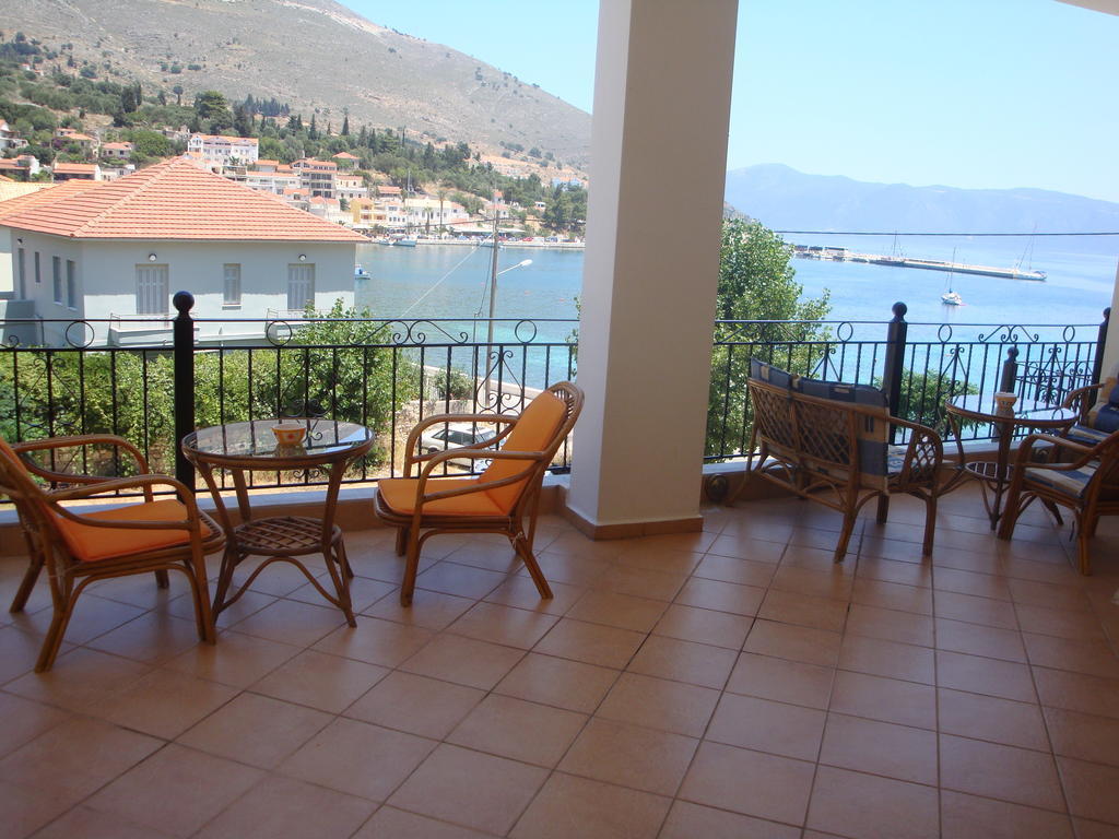 Santafemia Apartment Agia Efimia Екстериор снимка