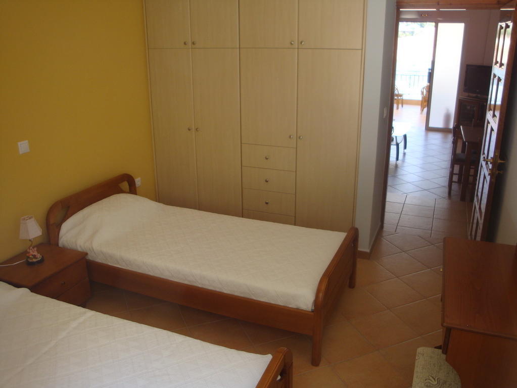Santafemia Apartment Agia Efimia Стая снимка