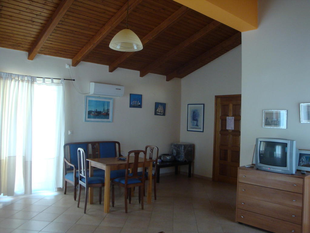 Santafemia Apartment Agia Efimia Стая снимка