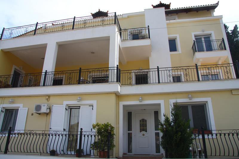Santafemia Apartment Agia Efimia Екстериор снимка