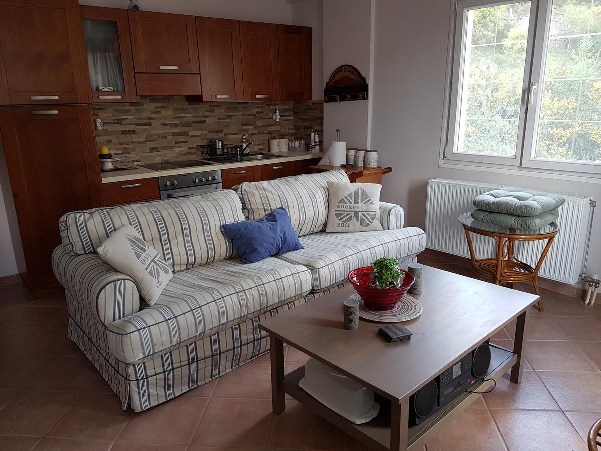 Santafemia Apartment Agia Efimia Екстериор снимка